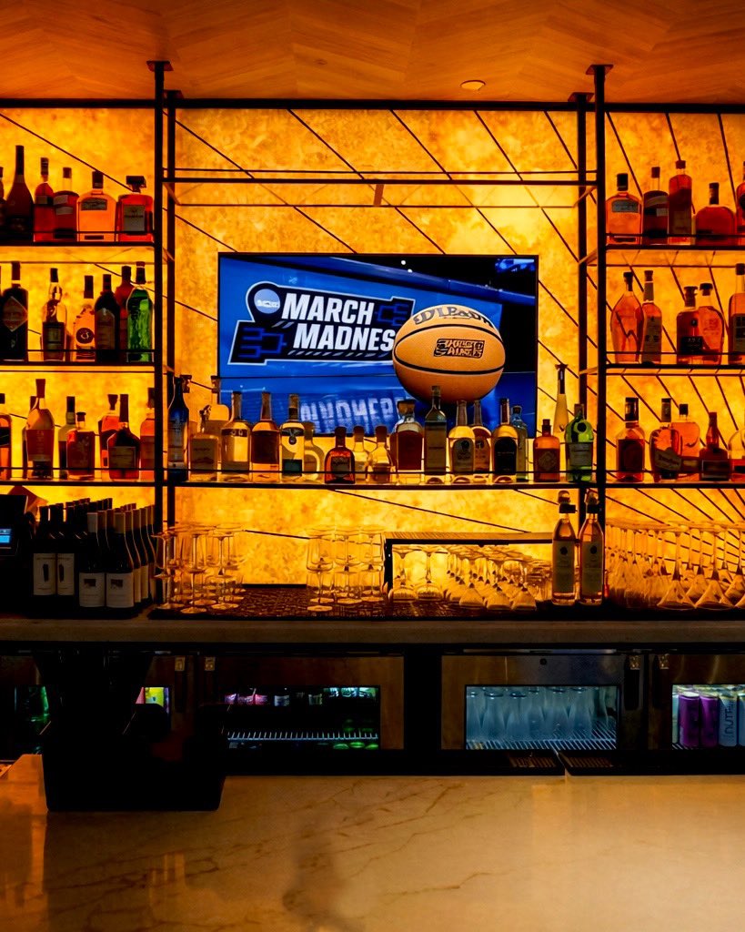 Tavern on Rush tweet media