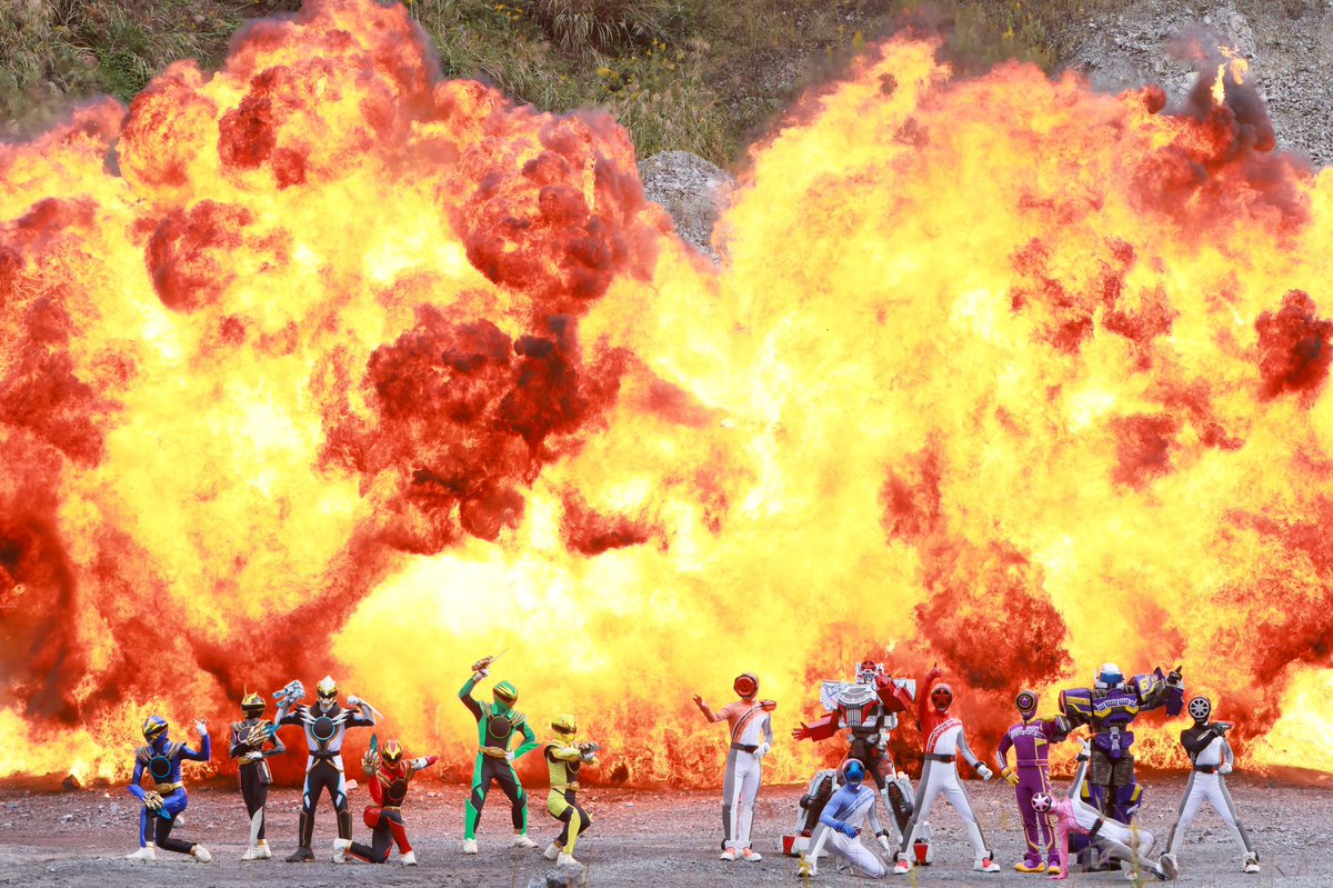 SentaiFive's tweet photo. One more goodbye/see you later to Sentai VS. movies for the time being https://t.co/QXdhGAi03S