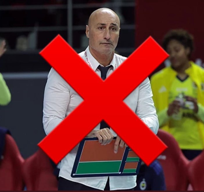 İsterse cl şampiyonu olsun bu adamı takımda görmek istemiyorum beyinsizin teki çünkü