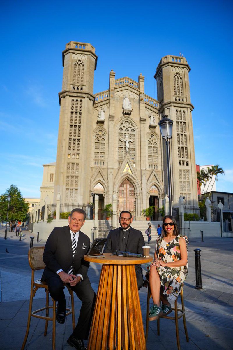 Silvia..🇸🇻💙 tweet media