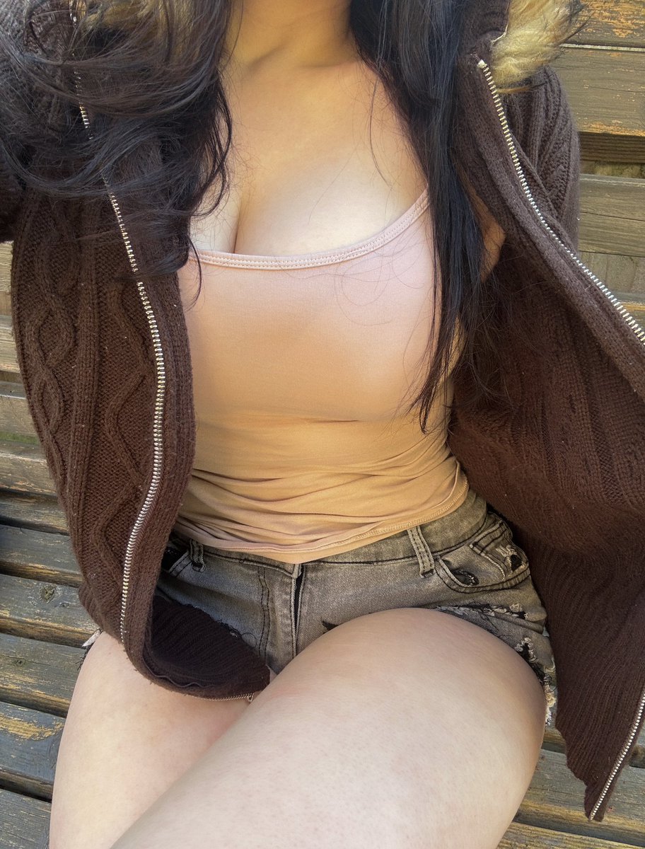 girlnthewoods's tweet photo. warm days https://t.co/hVsMKl8FkG