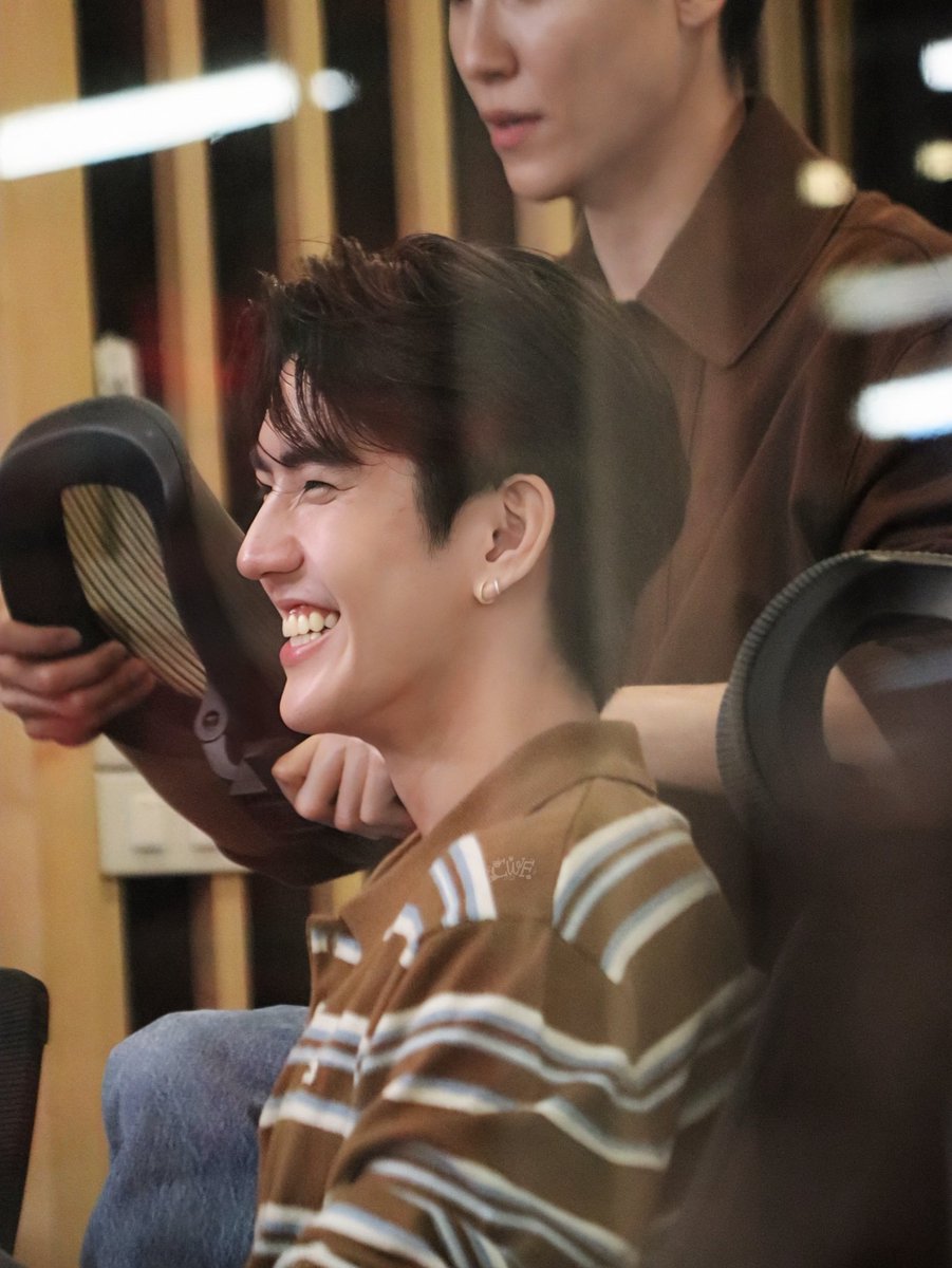 มาเติมพี่ทวิค้าบ🤘🏻🤎🩵

FBJSJM X LOL26 PRESS 

#Flex1045xLOL2026
( #sea_tawinan <a href="/Sea_tawinan/">Inthu, Tarotist | ปิดรับดูดวงชั่วคราว (ลาพักใจ) 🔮</a> )