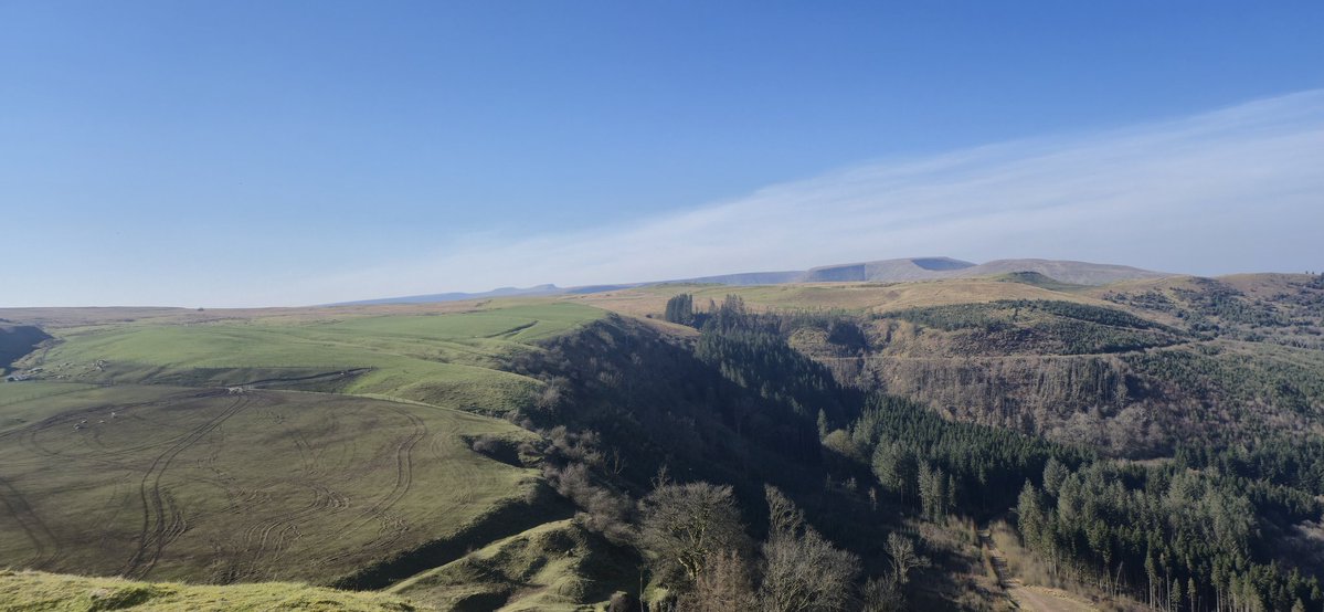 yoadrian100's tweet image. Perfect weather for a xc ride up to trefil quarry , finally can appreciate the views #hardtail #xcadventures #gettingfitter @DerekTheWeather @Sue_Charles