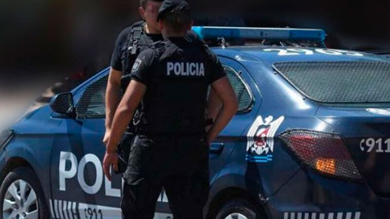 DiarioMzaSur's tweet image. #Policiales #malargüe Detuvieron en la vía pública a un sujeto con pedido de captura dlvr.it/TRZzPN ◾  Más info ⤵