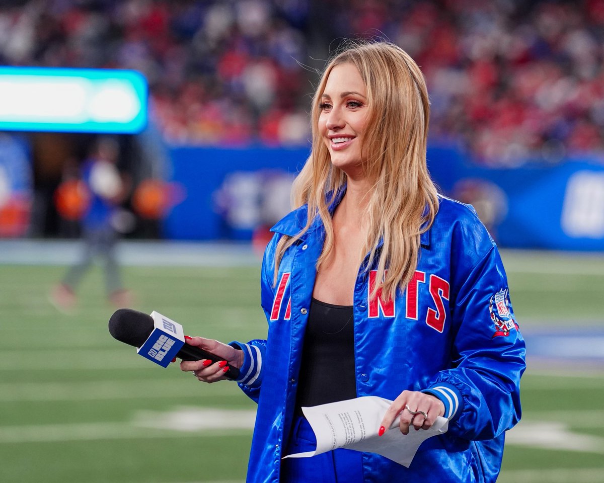 Madelyn Burke tweet media