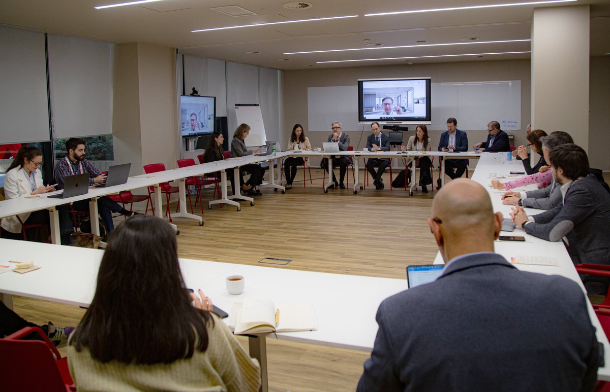 Invest in Spain tweet media