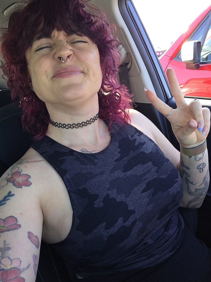 Jess (muscles💪) tweet media