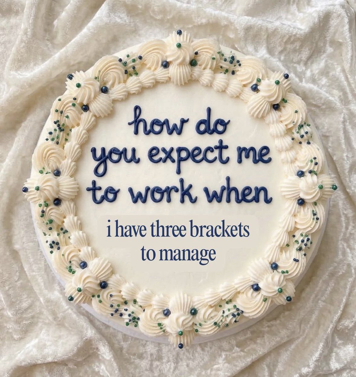 𝐿𝒶𝓊𝓇𝑒𝓃 𝐵𝑒𝒶𝓈𝓁𝑒𝓎 tweet media