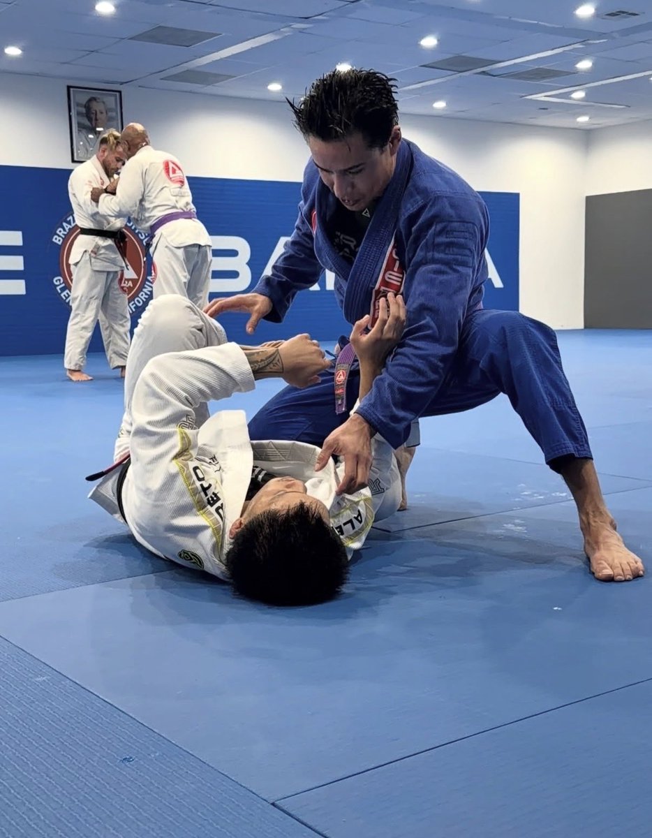 Mario Lopez tweet media