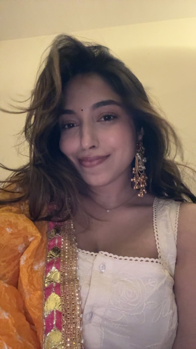 LIQUID flyado | Aditi🌸 tweet media