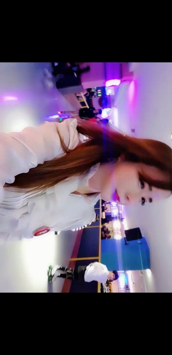 크림라운지 세희 tweet media