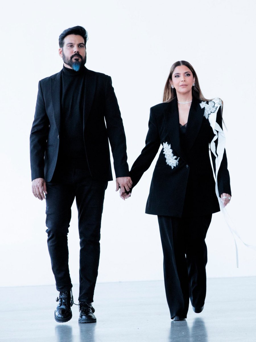 HELLOmagIndia's tweet image. Built on fearless glamour and a powerful partnership, Falguni &amp;amp; Shane Peacock’s global #redcarpet empire is driven by love, ambition &amp;amp; artistry: tinyurl.com/76kk35yn #HELLOIndia #HELLOMagazine #HELLOExclusive #FalguniShanePeacock