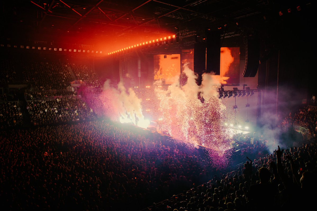 Dave Phoenix Farrell tweet media