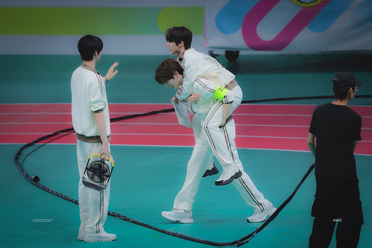 𝒏𝒖𝒊𝒕. tweet media