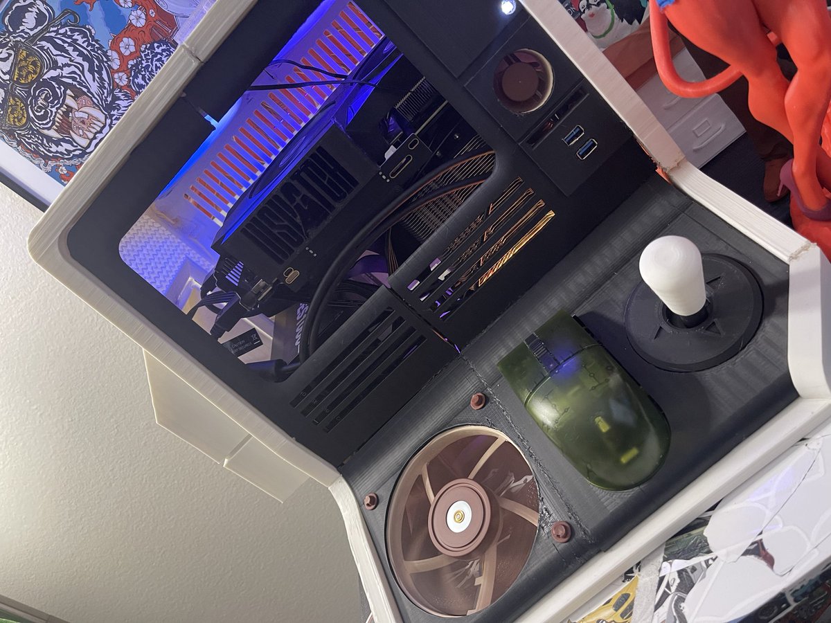 MrMiskwi's tweet photo. My first ever 3d printed project *that I designed* It’s nowhere near perfect but I’m proud of it :) 
#Dispatch #PC #3dprint #3dModel https://t.co/FrUKQV89Is