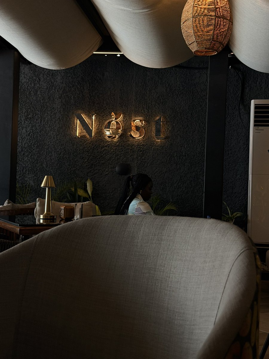 Unscripted tweet media