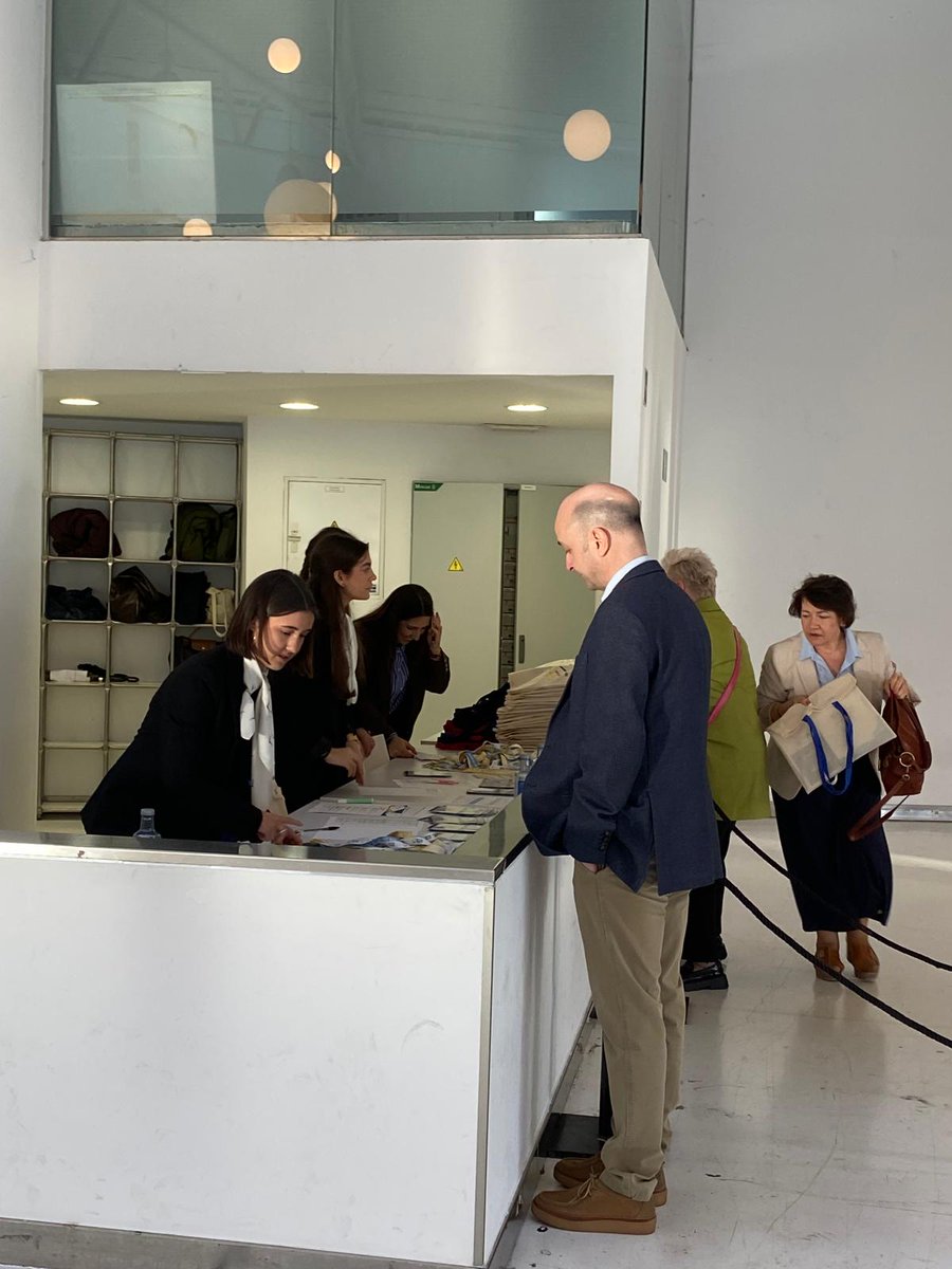 Orzán Congres tweet media