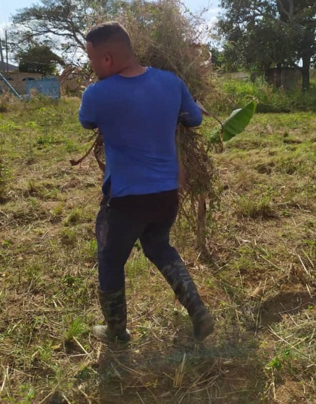 Alcanzar nuestra  soberanía alimentaria es el camino y Alojamiento Provincial Guanima acomete con ímpetu la tarea.Trabajo en el autoconsumo#JuntosPodremosLograrlo#MatancerosEnVictoria#CubaEstáFirm#CubaVencerá.