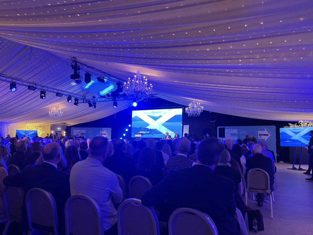 David Wallace Lockhart tweet media