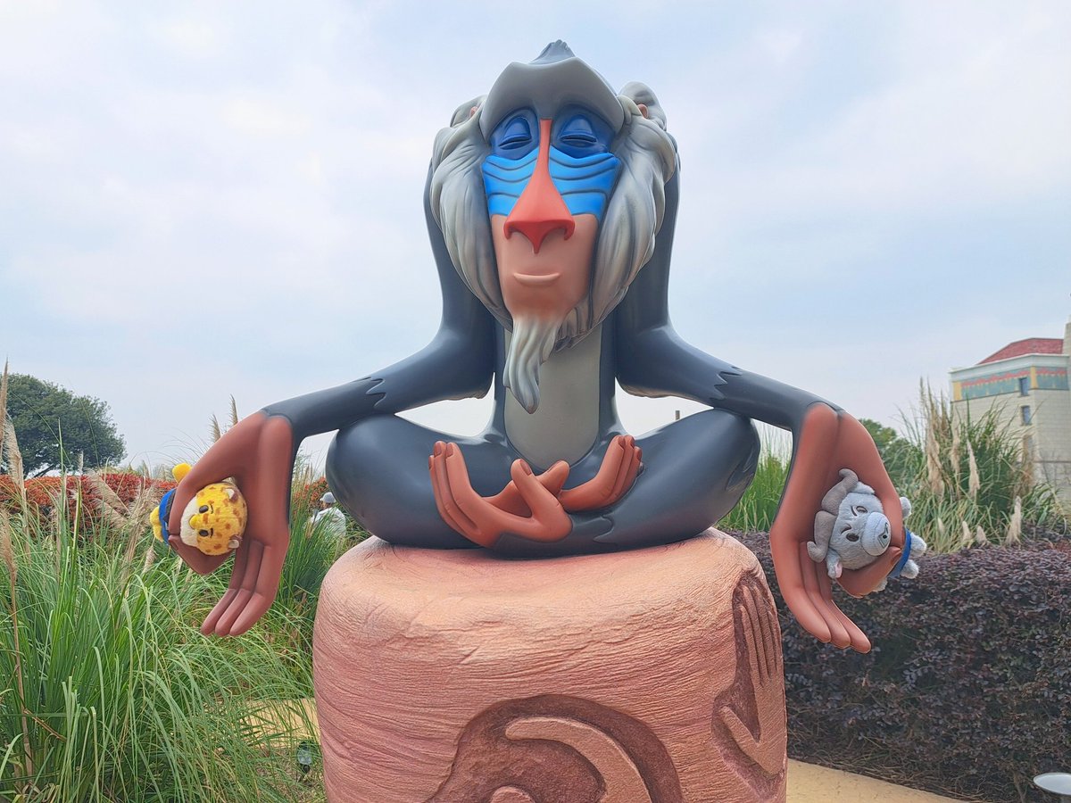 上海ランホの遊び場で大はしゃぎの大人