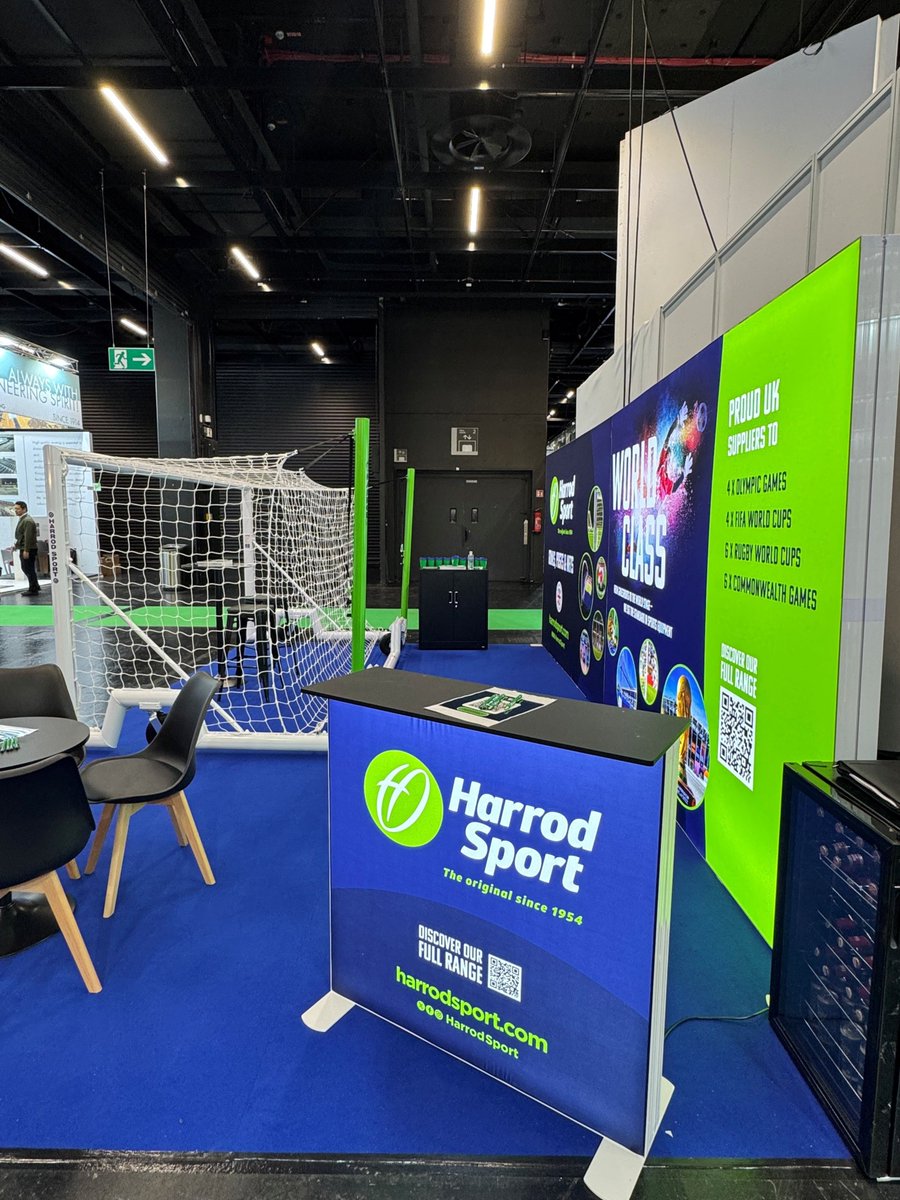 XL Displays Ltd tweet media