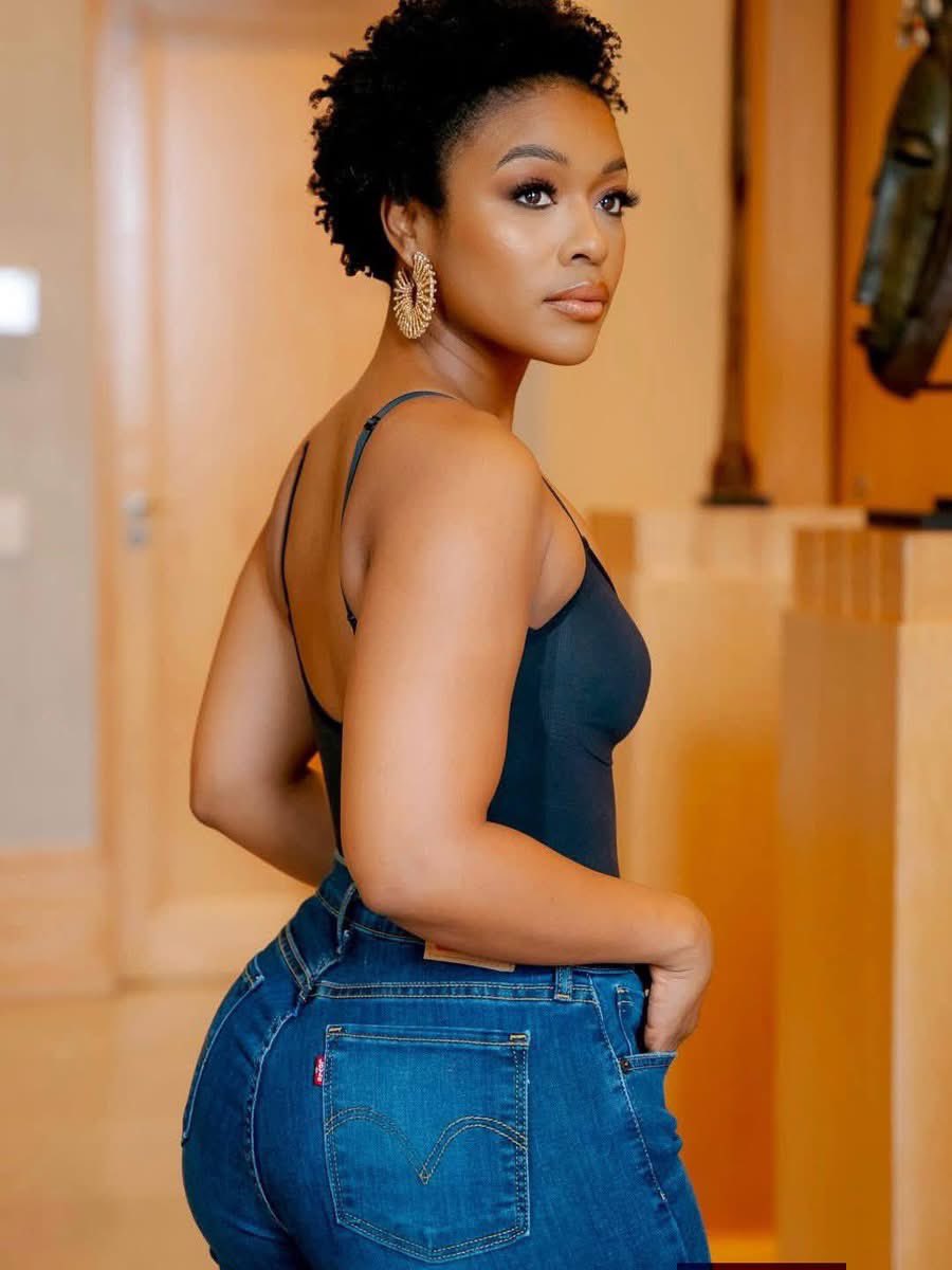 MONALISA ❤️ tweet media