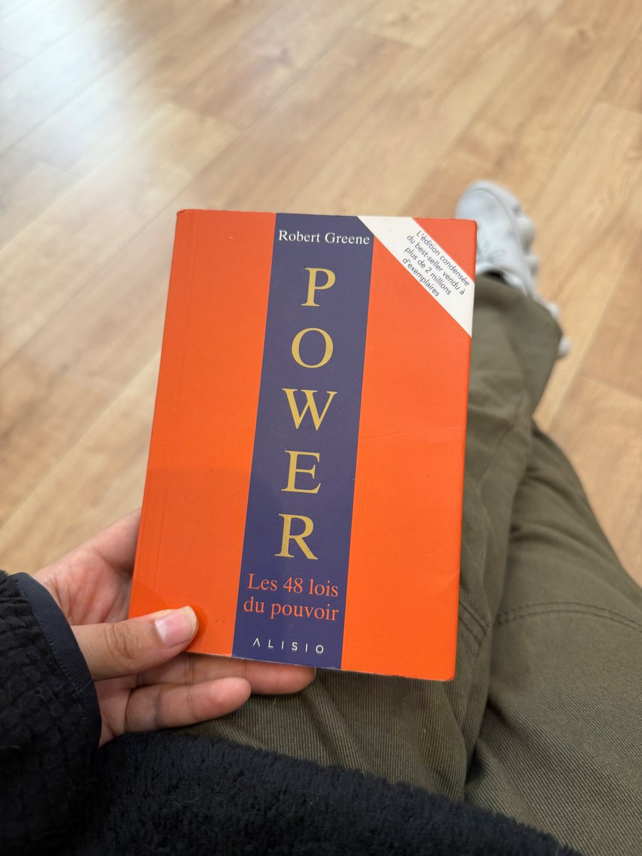 Dans le meme genre, ces livres de développement personnels sont cool à lire 

Influence et manipulation chck.me/KWc7 9€
Les 48 lois du pouvoir chck.me/E3KL 16€
Les 4 accords tolteque chck.me/4q8u 9€
Transformez vos vies chck.me/5s0H