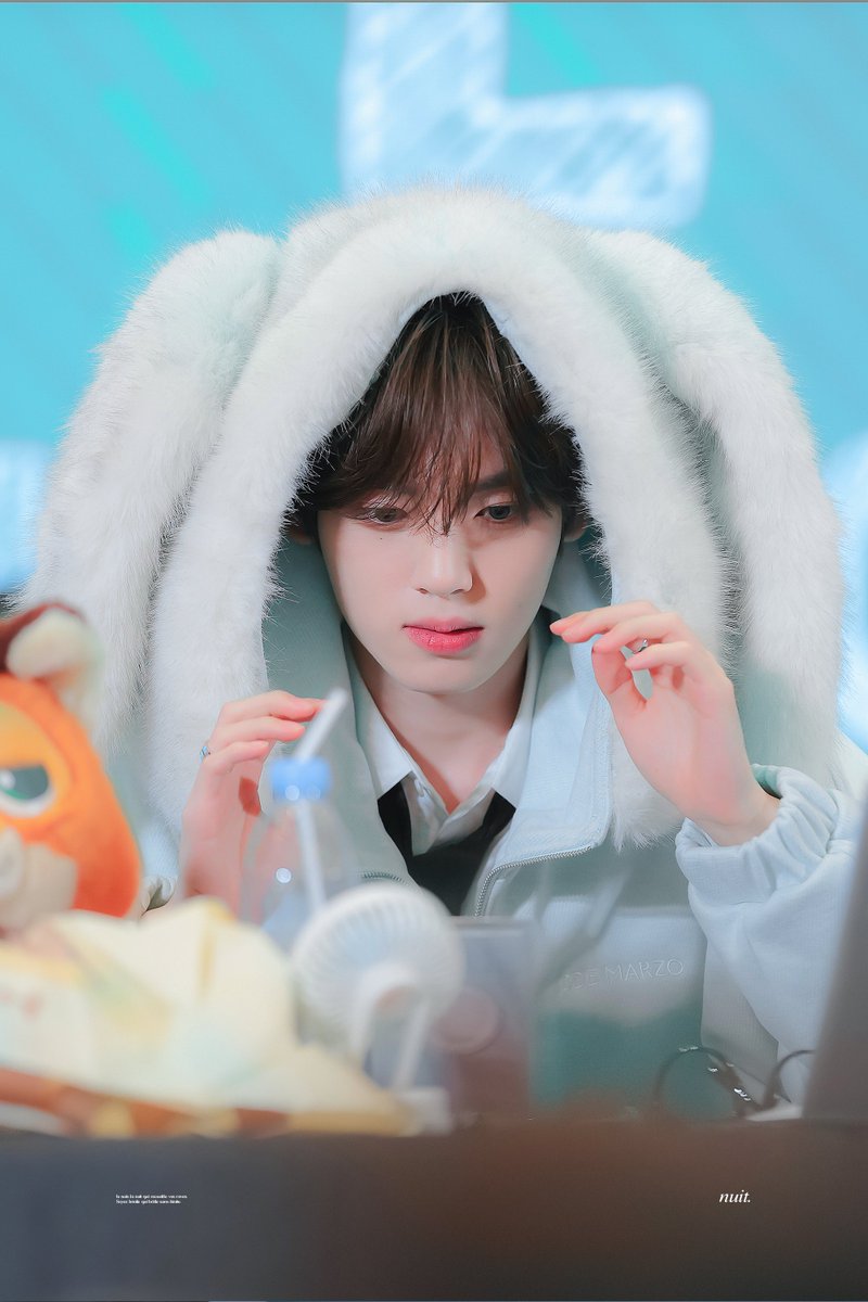 𝒏𝒖𝒊𝒕. tweet media