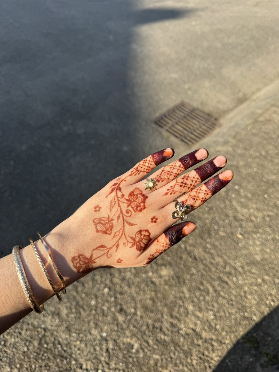 ًًhislen tweet media