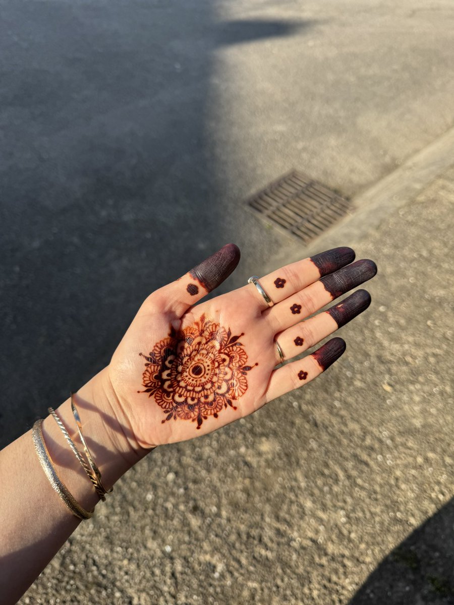 ًًhislen tweet media