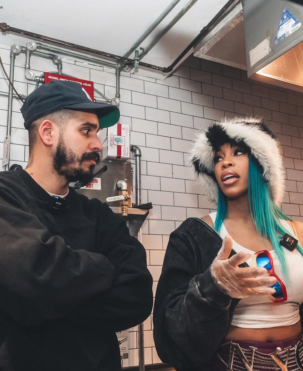 MNRK Music Group tweet media