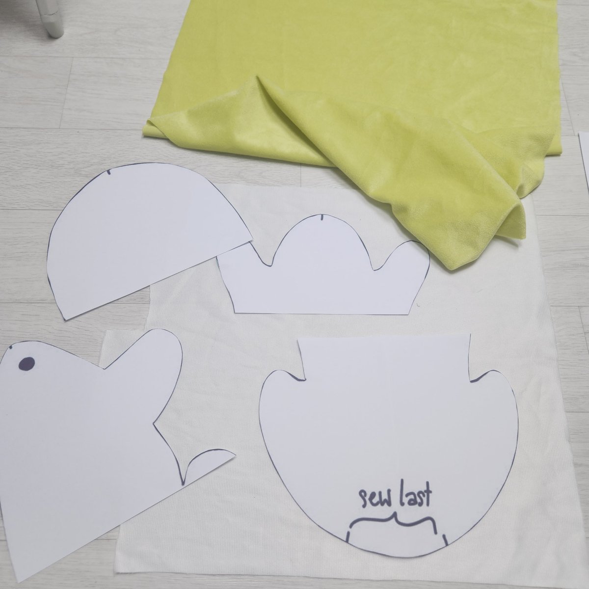 투명인형 tweet media