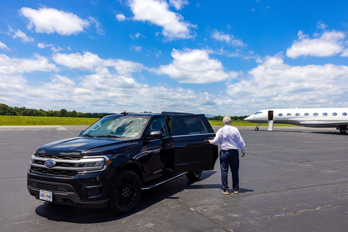 Ambassador Limousine tweet media