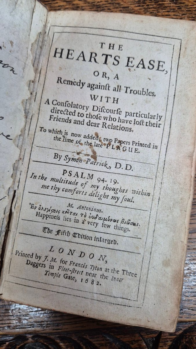 Petersfield Bookshop tweet media