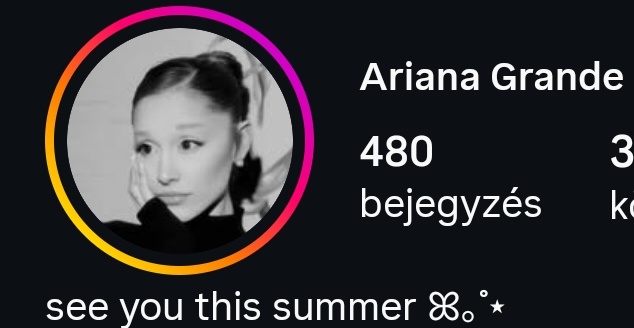 honeyariedits 💋 seeing ari tweet media