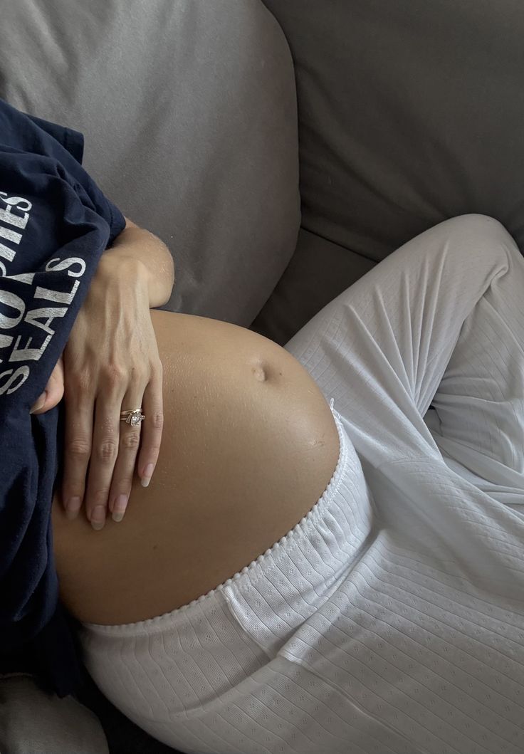 Robin Buckley tweet media