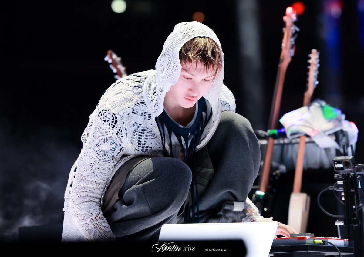 𝐦𝐚𝐫𝐭𝐢𝐧𝐚𝐭𝐢𝐯𝐞. tweet media