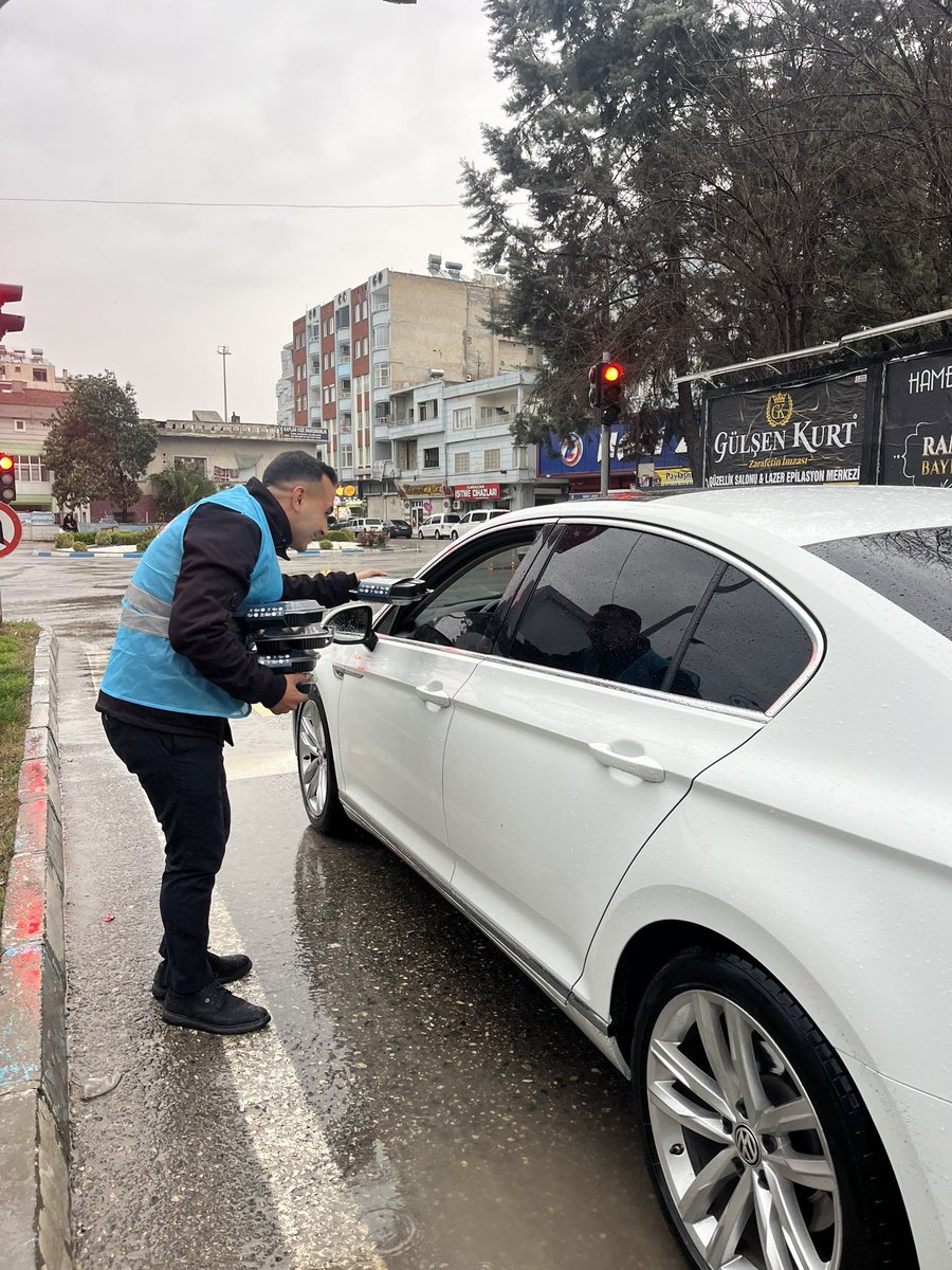 Siz evinize yetişemezseniz hiç telaş etmeyin AK Gençlik Birecik size yetişir 😉

‘İftara 5 kala’ programımız kapsamında iftara yetişemeyen vatandaşlarımıza iftariyelik ikramlarda bulunduk..

Ramazan; paylaşmanın, dayanışmanın ve kardeşliğin ayıdır 🌙