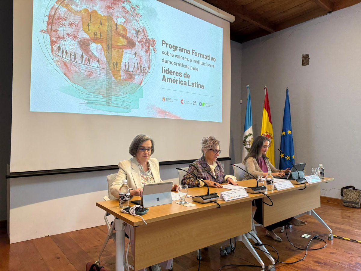 Fundación Carolina tweet media