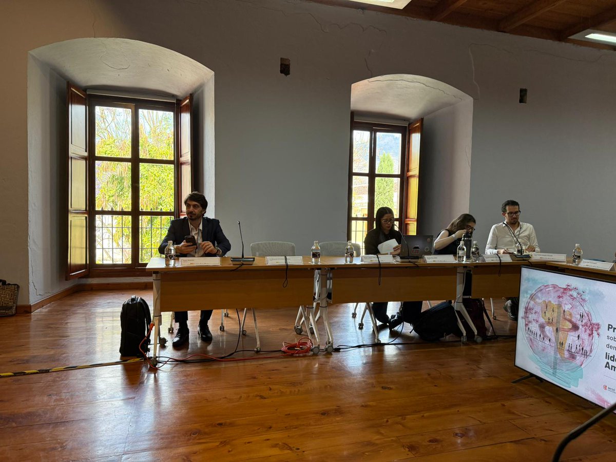 Fundación Carolina tweet media