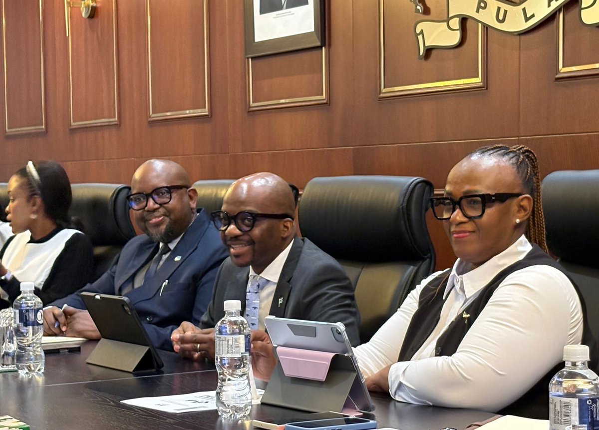 Canada in Zimbabwe tweet media