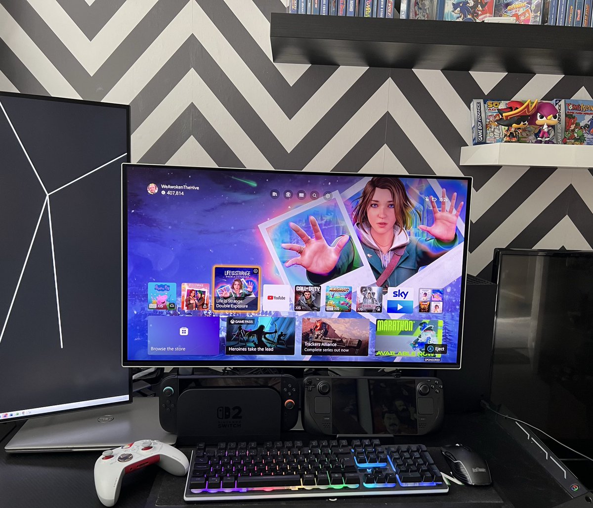 WeAwokenTheHive tweet media