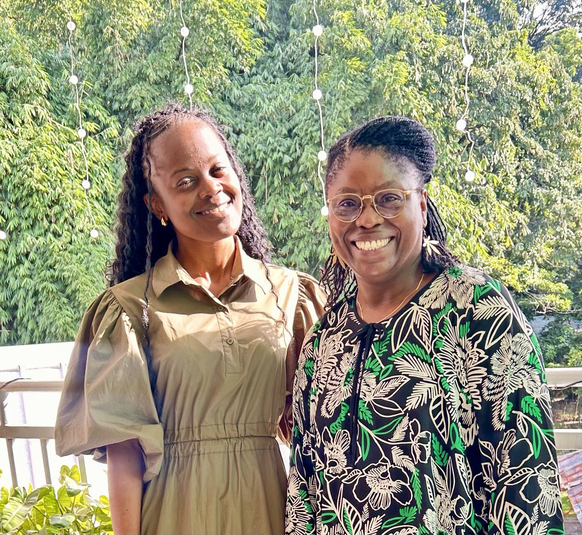 NELLYTSHELAMUT's tweet image. Autant la pluie n’arrose et ne fait fructifier que la graine déjà semée,
autant les #opportunités ne visitent avec fruit que les esprits #préparés.

N’attends pas la pluie pour agir.
#Sème #dès #aujourd’hui.

Car demain n’arrose pas les mains vides,
il féconde les terrains