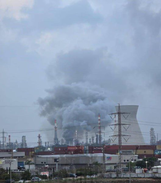 China Now tweet media