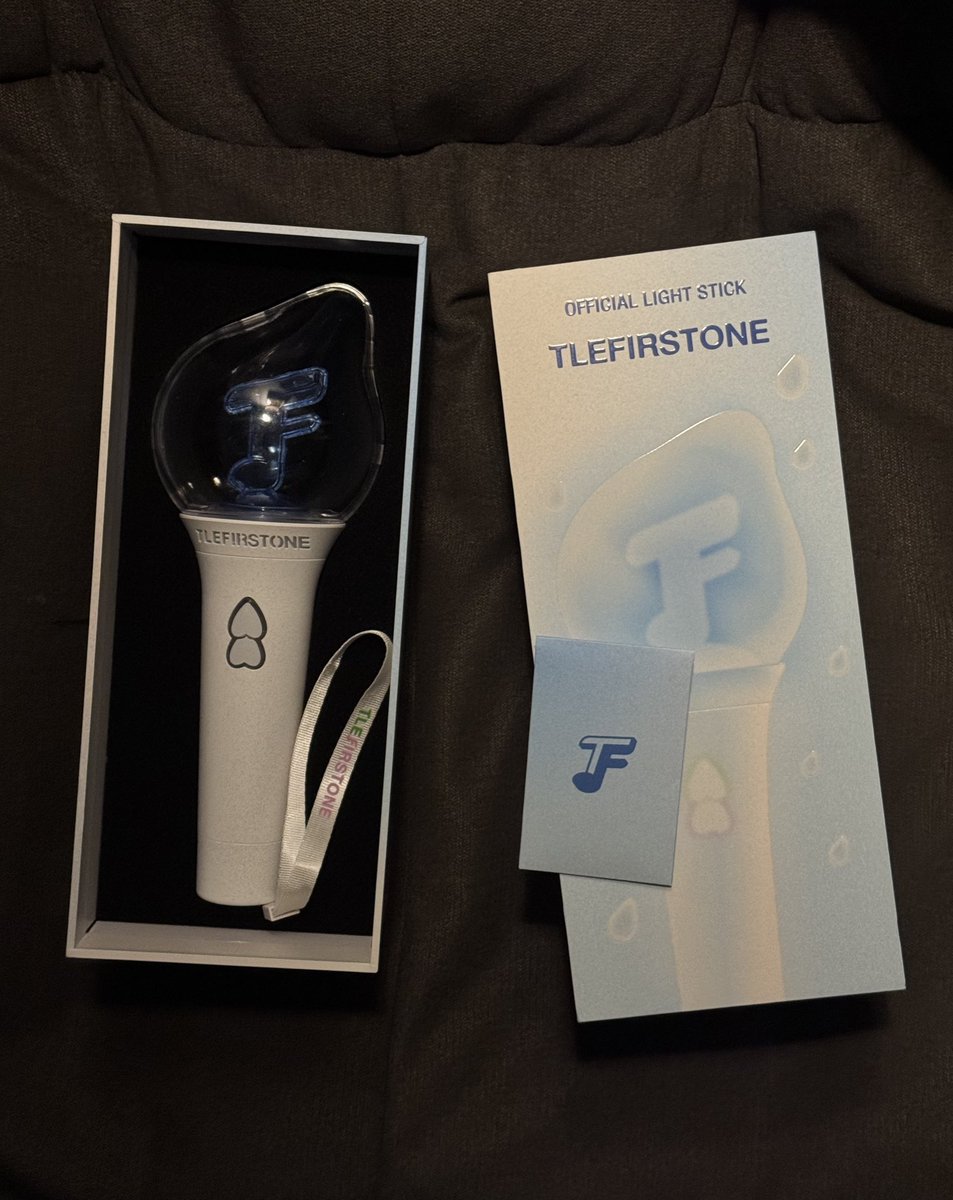 thatoceaneyes's tweet photo. wts ส่งต่อ ขาย
แท่งไฟเติ้ลเฟิร์สวัน ใช้ไปครั้งเดียว
。1600 บาท รวมส่งค้าบ
。ได้การ์ดค่ะ ♥️
สนใจ dm สอบถามเพิ่มเติมได้ค้าบ (´∀`*)
#TleFirstOneOfficialLightStick
#ตลาดนัดเขมจิรา #ตลาดนัดเติ้ลเฟิร์สวัน
#ตลาดนัดดูมันดิ #ตลาดนัดดมด #ตลาดนัดdmd https://t.co/2WXOv6X3FW
