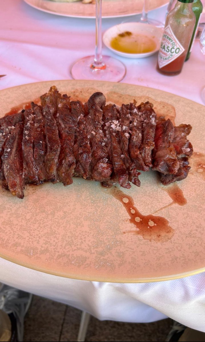 Hans Rolfe tweet media