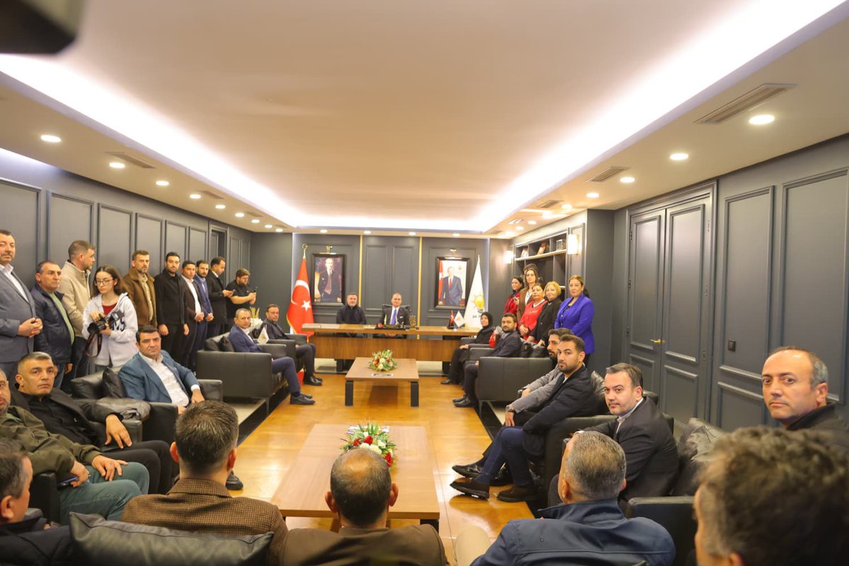 Ömer Çelik tweet media