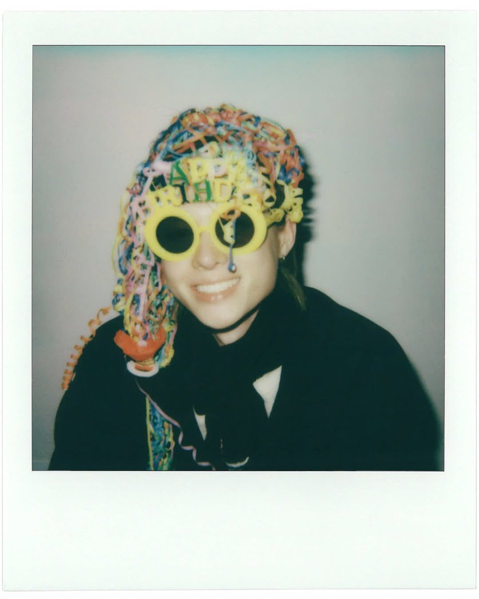 🎧ྀི♪ Veyyy || k/ia⋆.✮. tweet media