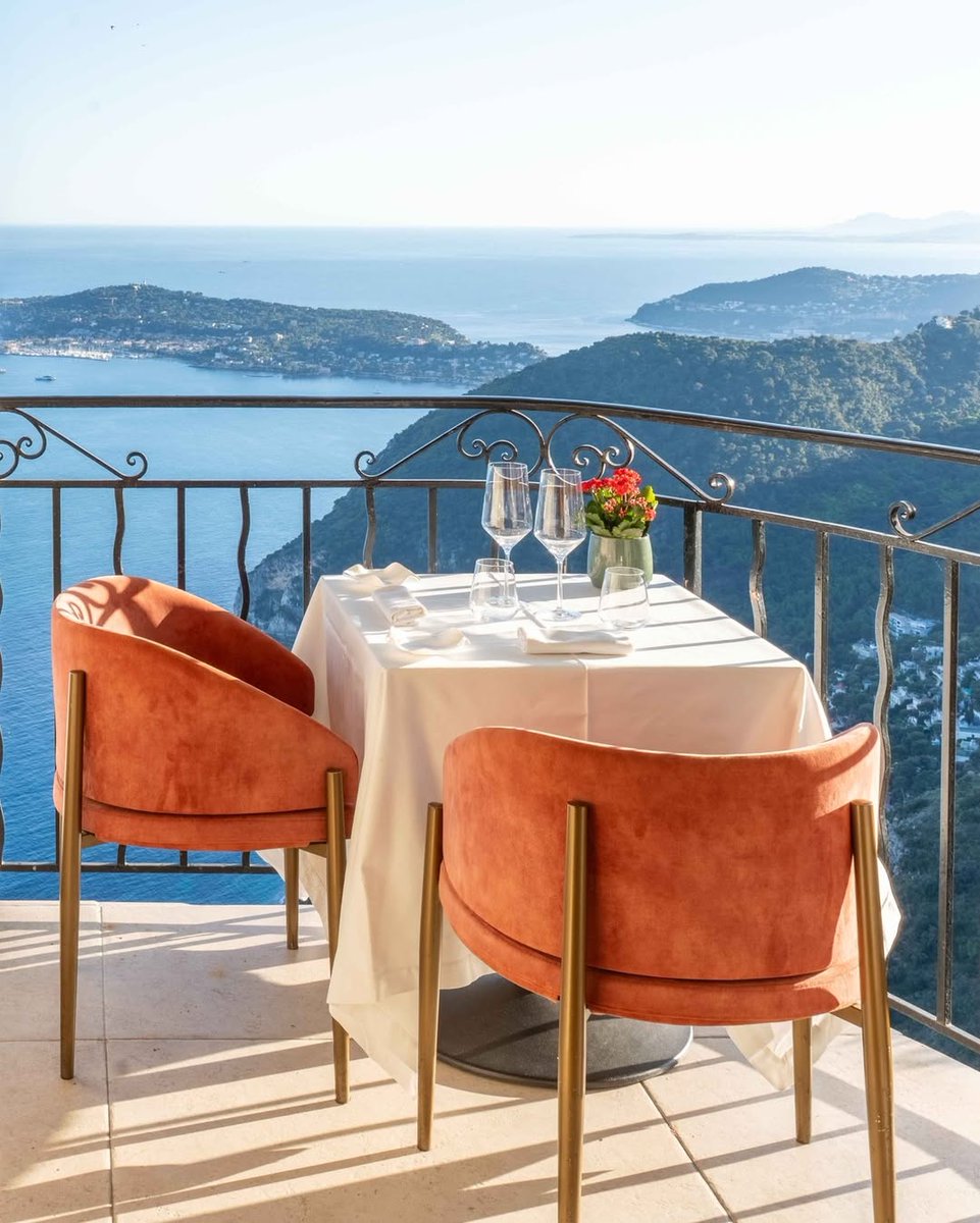 Eze Tourisme tweet media