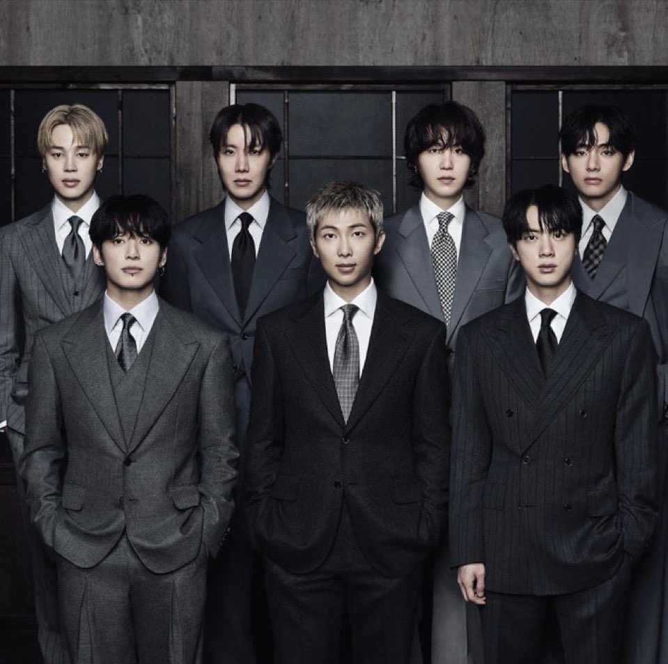 ران 𝑺𝑾𝑰𝑴 tweet media